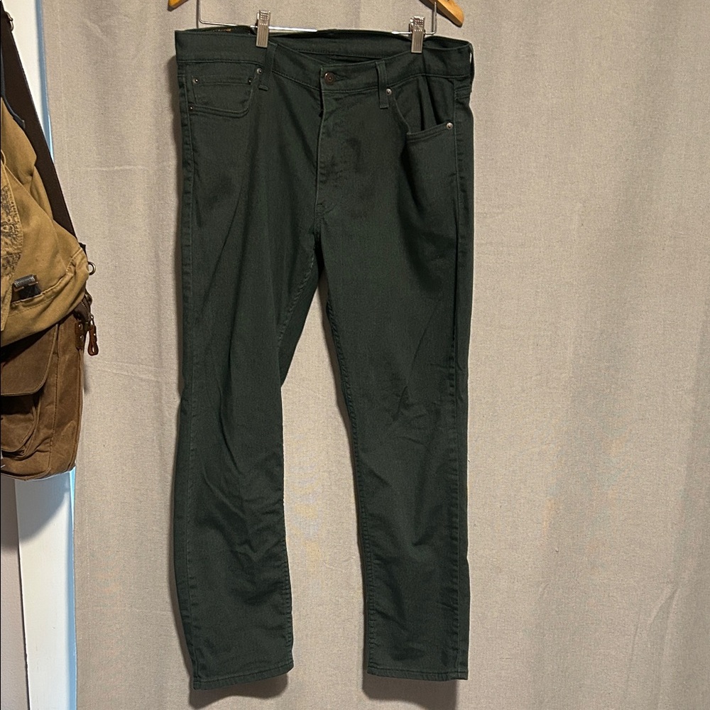 Men's Levi’s Green pants 36 X 30
